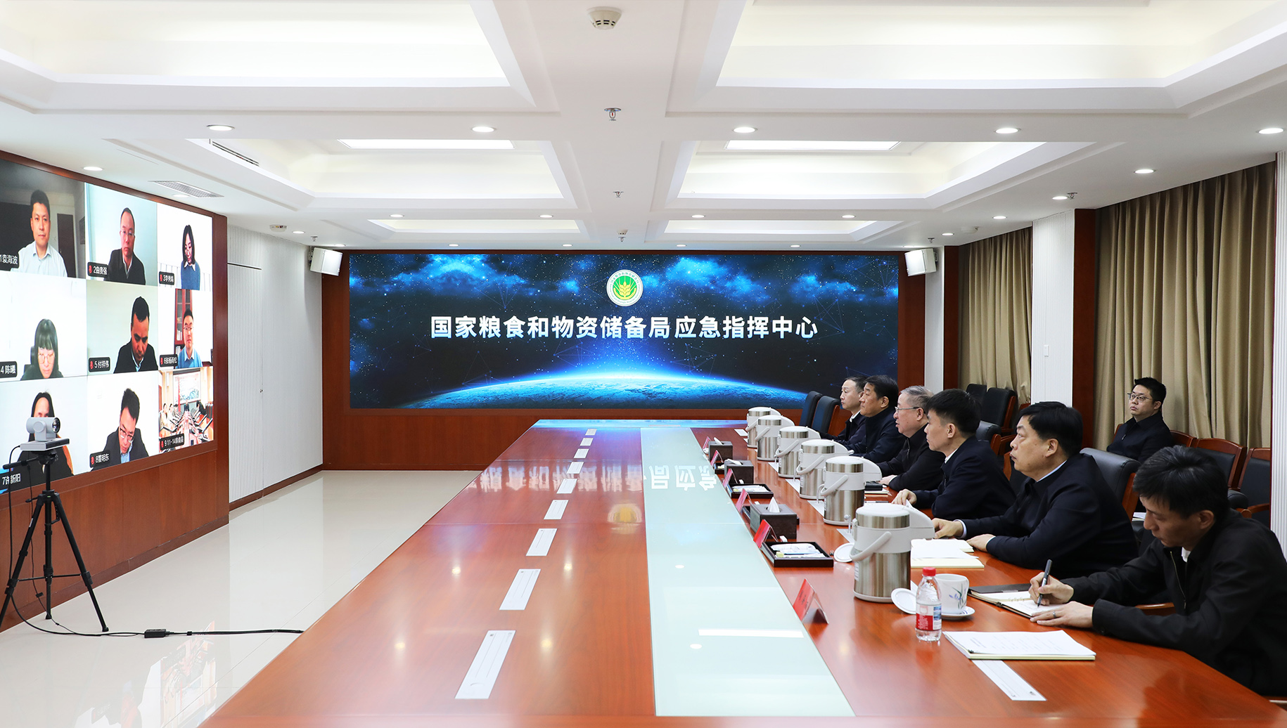 国家粮食和物资储备局召开援派挂职干部座谈会